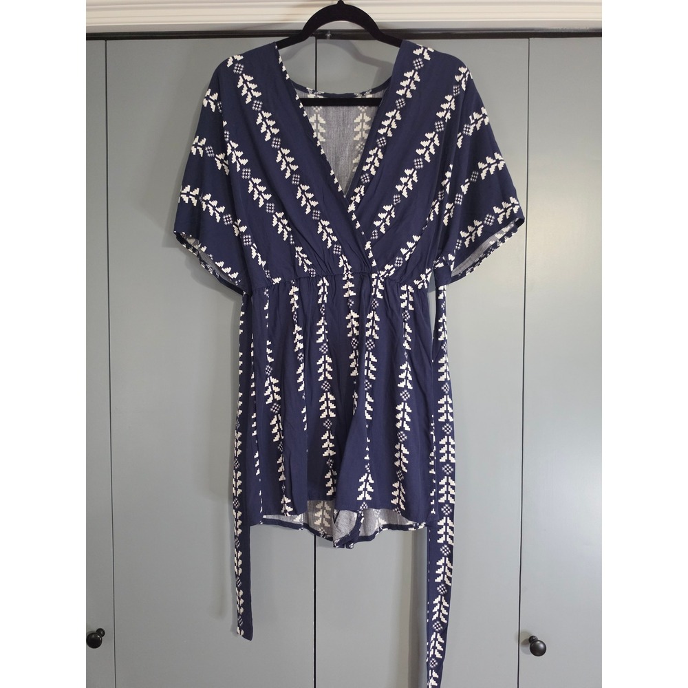 New SHEIN Romper Size M Navy Blue White Tribal Print V-Neck Tie Waist Boho